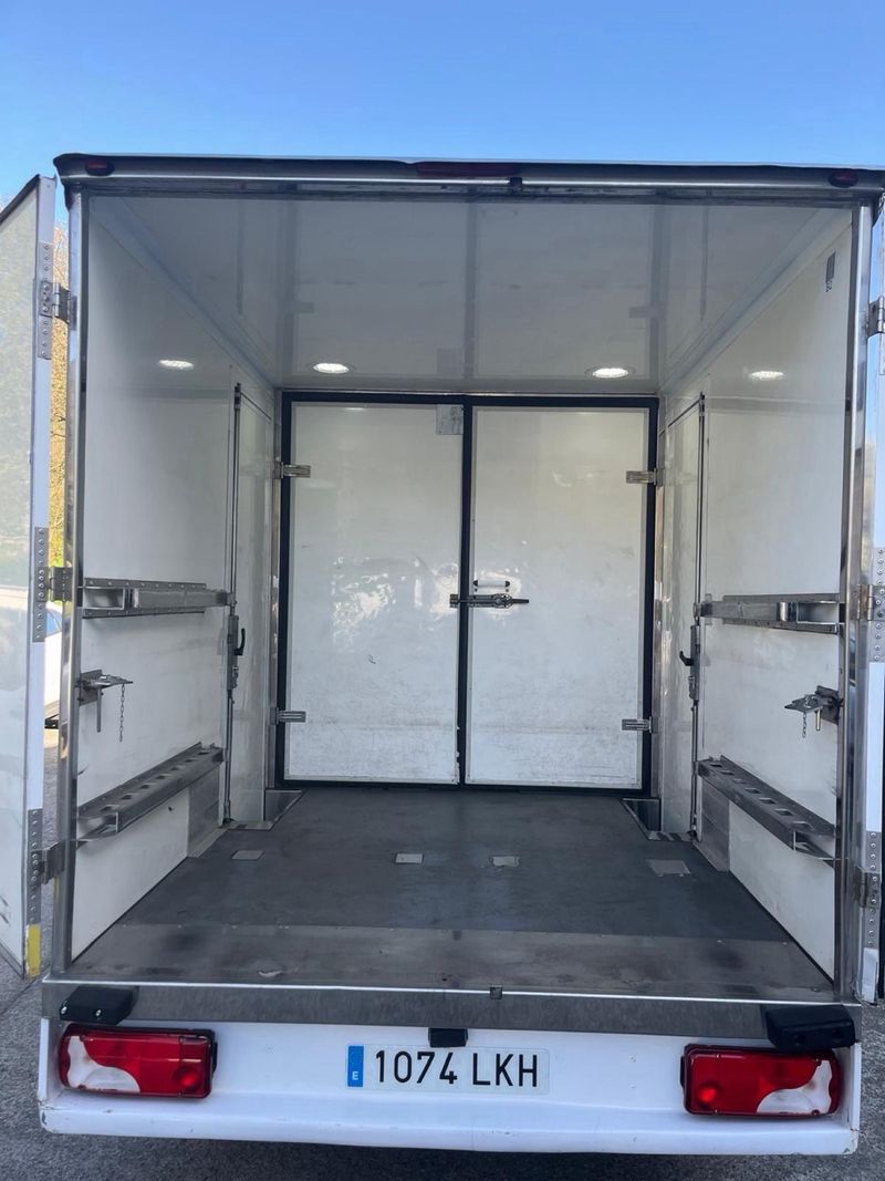 Mercedes-Benz Sprinter 2021, foto 11