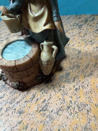 Figura Belén mujer pozo cántaro