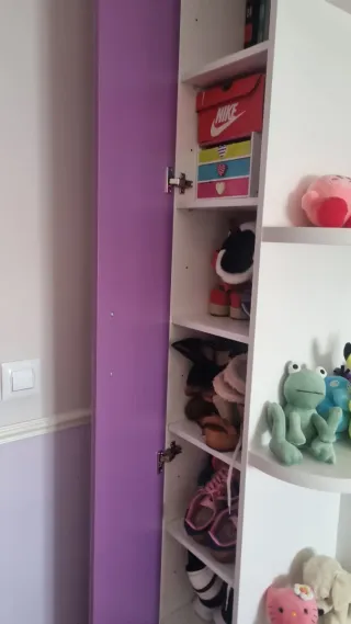 Armario Rinconero Blanco y Morado