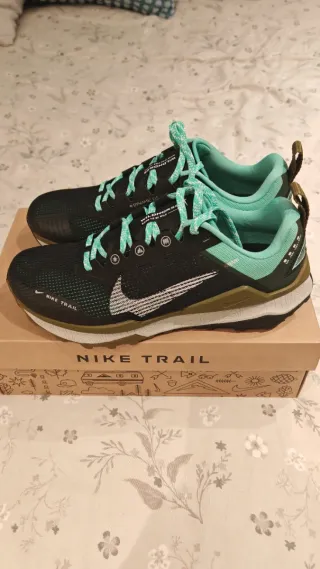 Nike Wildhorse 8 Negro/Verde