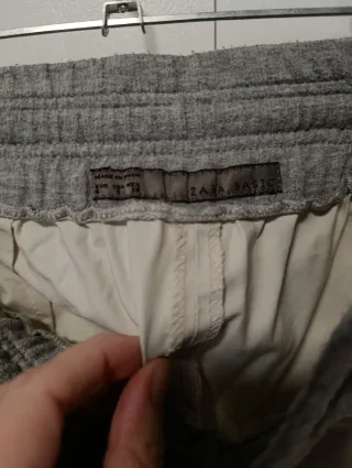 Pantalón Zara beige