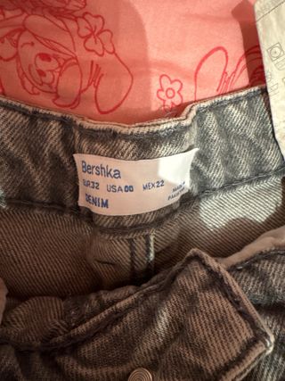 Pantalón corto vaquero gris