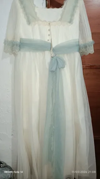 Traje de niña comunión blanco y celeste
