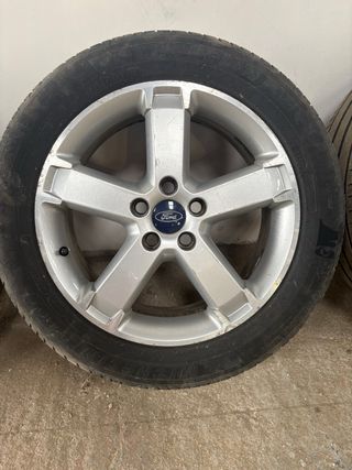 Llantas Ford 17 pulgadas 5 tornillos
