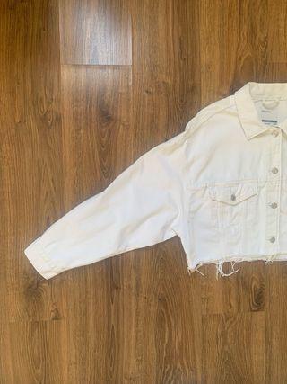 Chaqueta Cropped Oversize Denim Bershka Blanca L