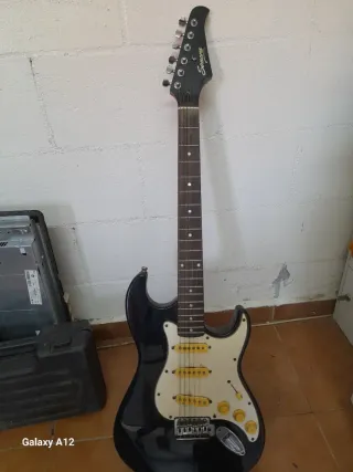 Guitarra Sonora Eléctrica