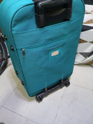 Maleta de viaje color turquesa