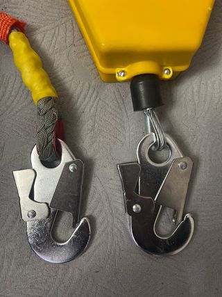 Retenedor anticaídas 10m 150kg