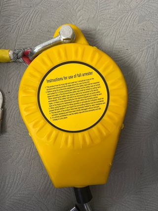 Retenedor anticaídas 10m 150kg