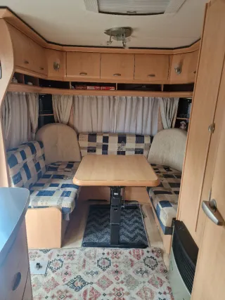 Sé vende caravana hobby en perfecto estado
