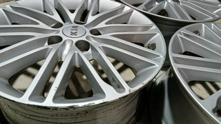 JUEGO LLANTAS KIA CARENS (RP) D4FD R17