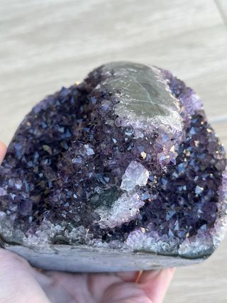 Drusa Amatista con Estalactita