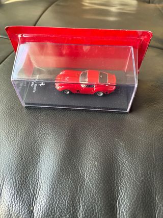Ferrari 250 GTO 1/64