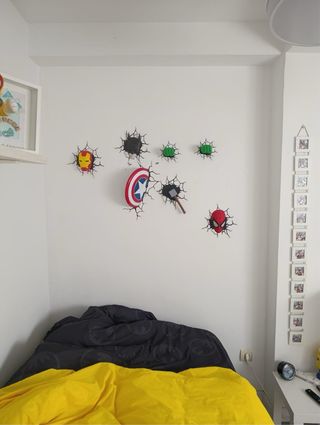 Máscara Iron Man Grieta Pared
