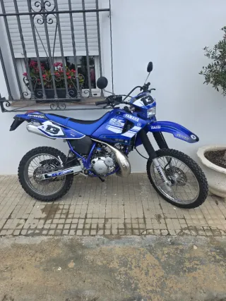 Yamaha DT 125 RE