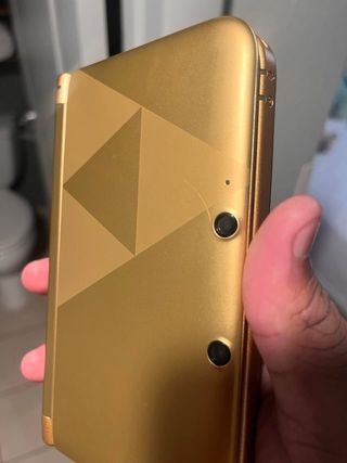Nintendo 3DS XL Edición Zelda Dorada