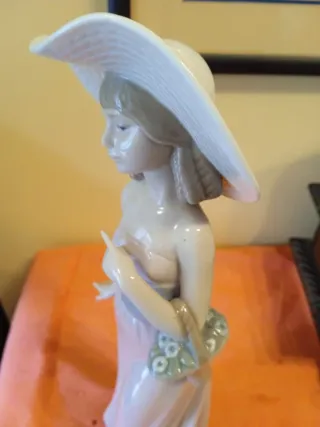 Figura Nao de porcelana
