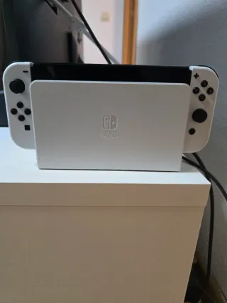 Pack Nintendo Switch OLED (Juegos y Accesorios)