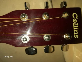 Guitarra acústica Collins escucho ofertas gracias