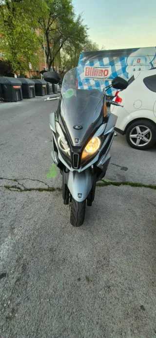 Kymco Super Dink 125 Gris
