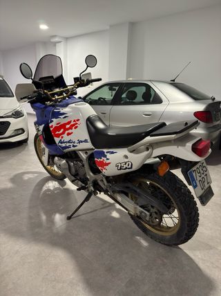 Honda Africa Twin 750