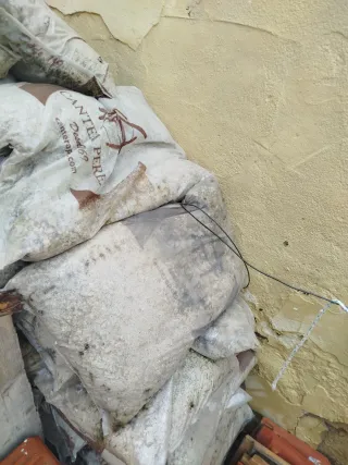 Graba para hormigón. Tengo bastantes.