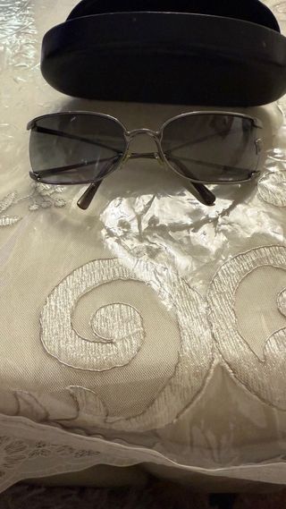 Gafas de sol Versace grises y plateadas