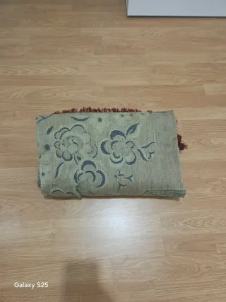 Alfombra salón terciopelo floral