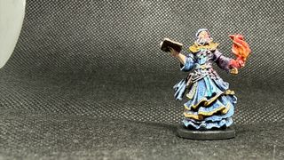 Figuras Warhammer, Descent y Torre