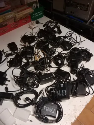 Cargadores Varios Móvil y Ordenador