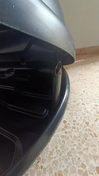 Baca y cofre para coche marca Norauto Bermude 300