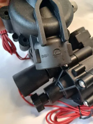 2 Válvulas de água para rega