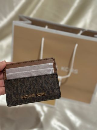 Tarjetero Michael Kors Monogram Marrón