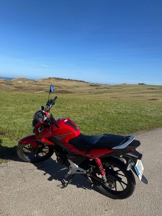 Honda CB125F Roja Moto Naked Manual