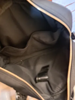 Bolso negro efecto piel cocodrilo