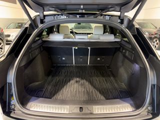 Land Rover Range Rover Velar 2.0 D180 132kW R-Dynamic SE 4WD Auto