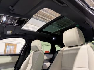 Land Rover Range Rover Velar 2.0 D180 132kW R-Dynamic SE 4WD Auto