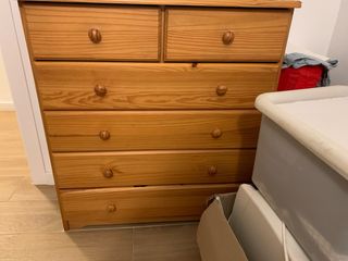 Tocador de madera con 6 cajones