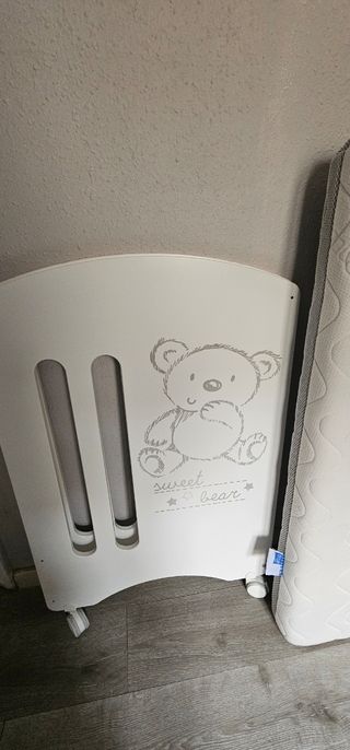 Cuna Micuna 120x60 + Colchón Blanco