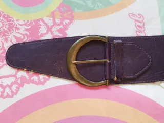 Cinturón morado de Stradivarius