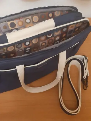 Bolso portadocumentos Caminatta azul y blanco