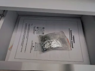 Mueble Alto Estrecho Blanco con Cajón