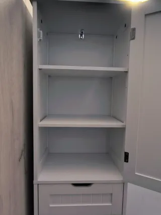 Mueble Alto Estrecho Blanco con Cajón