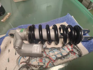 Amortiguador Honda Transalp 650. AVERIADO