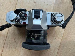 Canon AV1 Cámara Analógica +Objetivos y Accesorios