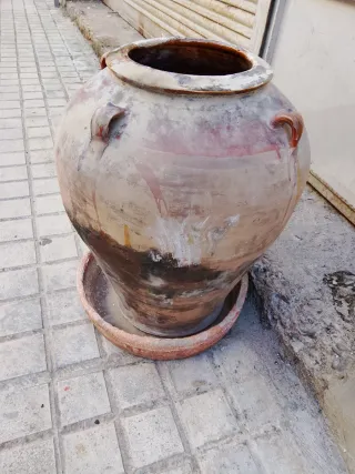 Vasija grande de cerámica