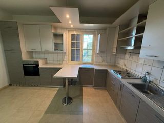 Cucina angolare con penisola+elettrodomestici