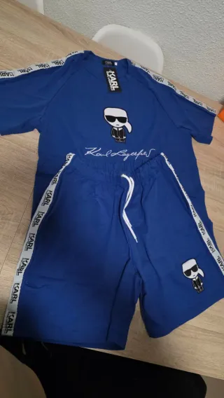 Conjunto Karl Lagerfeld tengo Talla S,M,L,XL,XXL