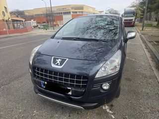 Peugeot e-3008 2013