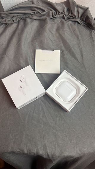 AirPods 4 Apple Bianchi